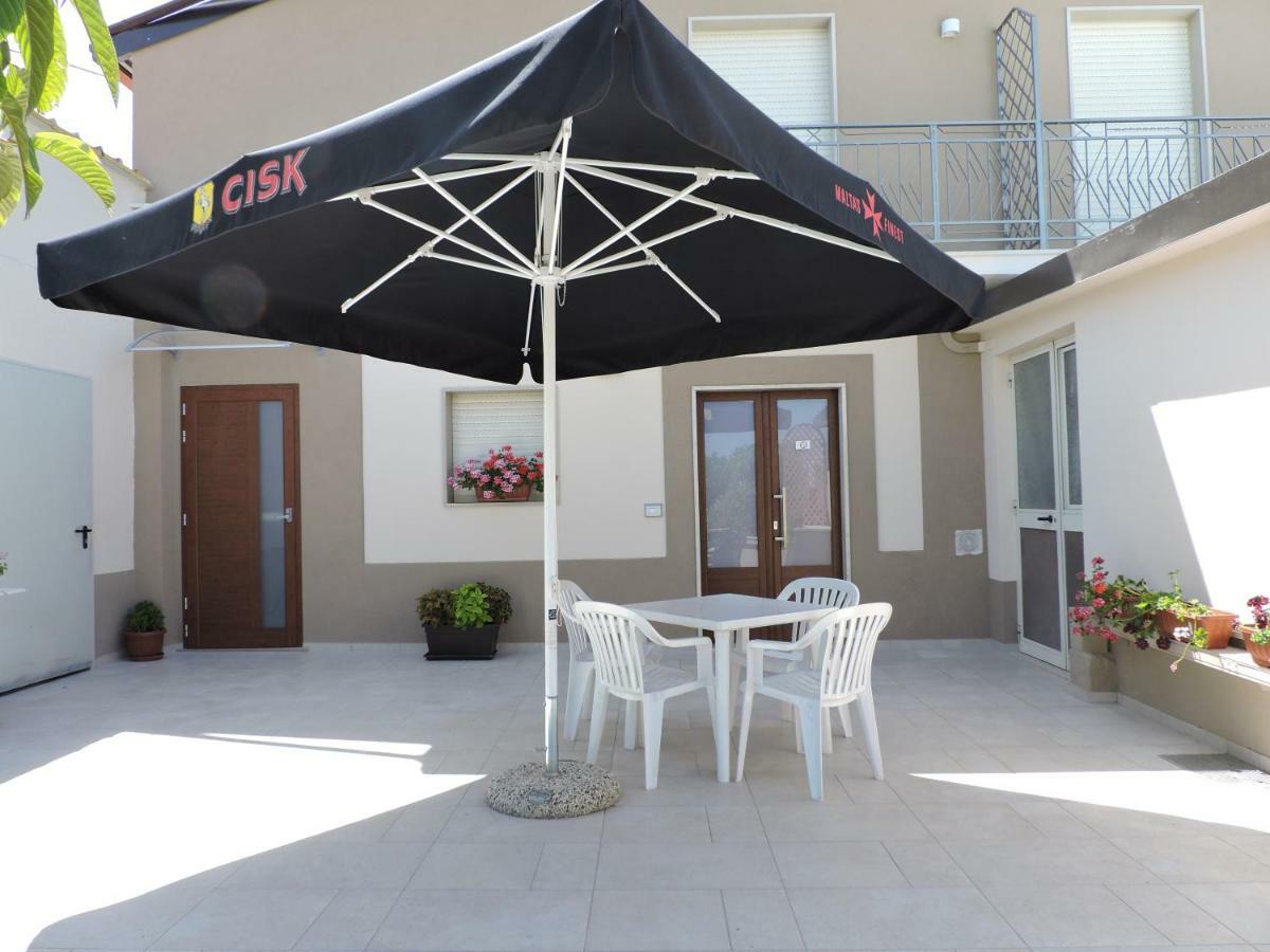 Отель Latorraca Palazzo San Gervasio Экстерьер фото